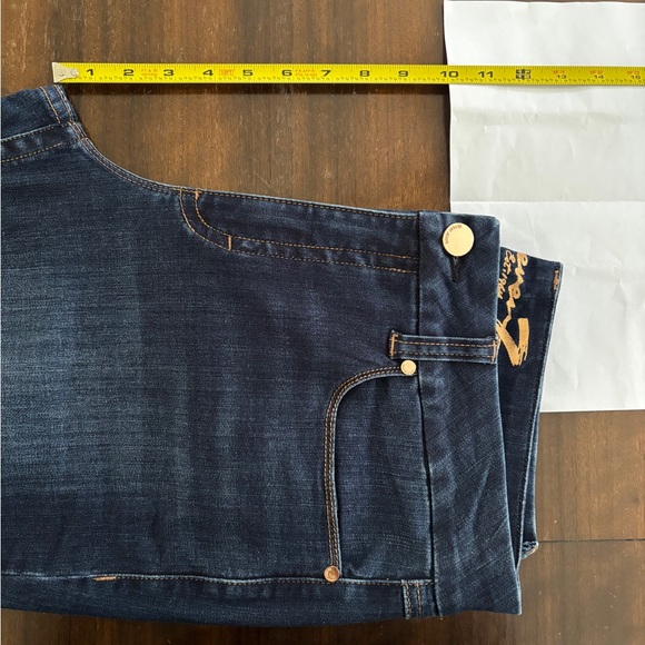 Seven7 Jeans - Picture 8 of 8